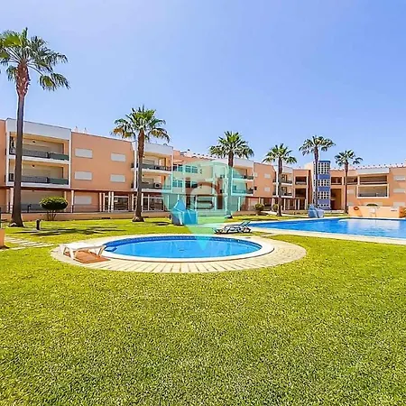 아파트 Fabuloso Tres Quartos Marina Sol